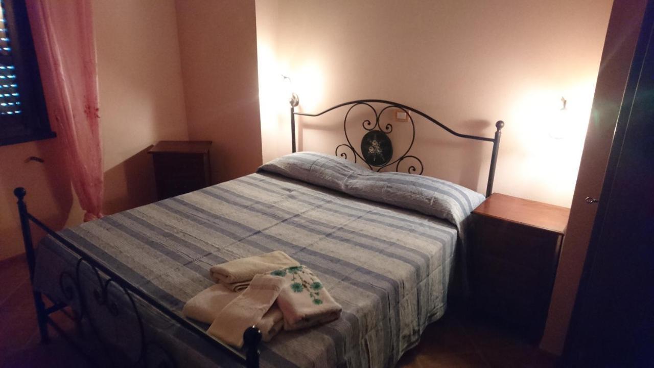 B&B Mony E Nico Riola Sardo Εξωτερικό φωτογραφία